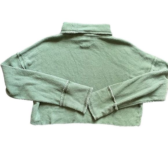 Urban Outfitters Green Cropped drop shoulder knit long sleeve turtleneck size M - Picture 4 of 5